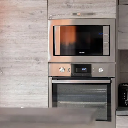 Apartamento Air-conditioned In With Parking By Renters