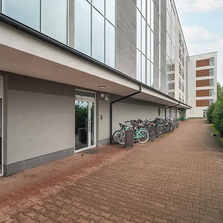 Air-conditioned In With Parking By Renters Apartamento Poznań