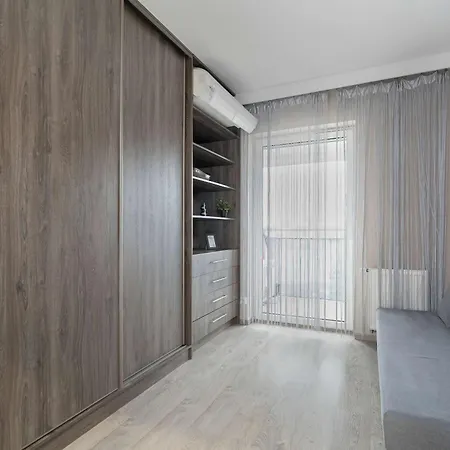 Apartamento Air-conditioned In With Parking By Renters