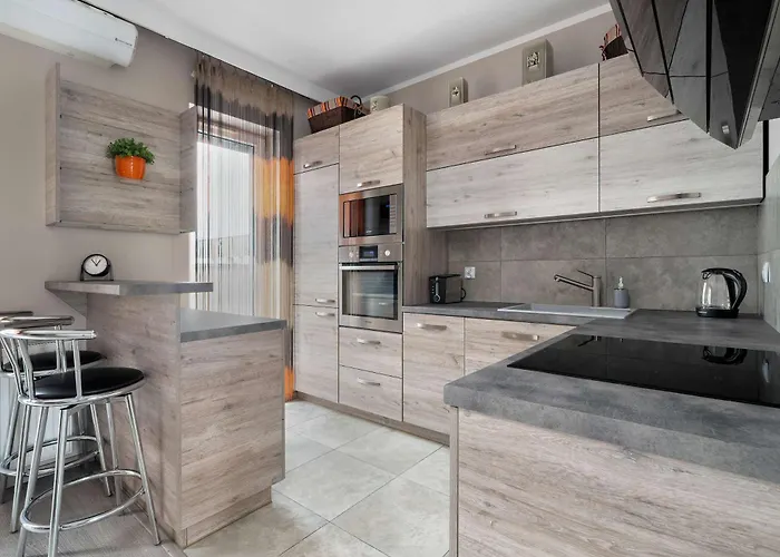 Air-conditioned In With Parking By Renters Апартаменты *