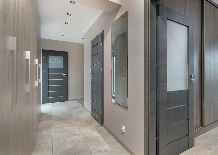 Air-conditioned In With Parking By Renters Апартаменты